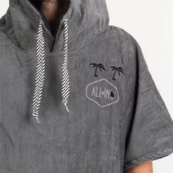 All-In V Poncho Bumpy Charcoal Black Waffle -Duotone Vente v poncho bumpy charcoal black waffle 3